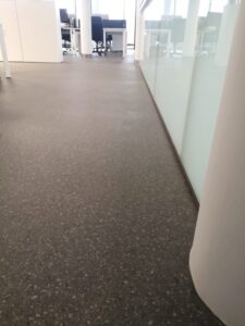 SurestepMaterial Stone en Btv Zaragoza por Zaradecor