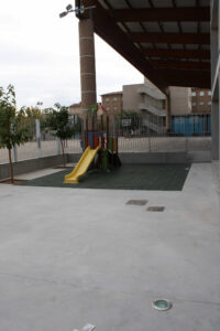 Colegio Marianistas de Zaragoza pavimento Linoleo